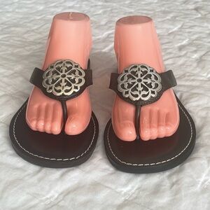 Brighton Alice Sandals Womens 9 Pewter Bronze Thongs Flip Flops Leather